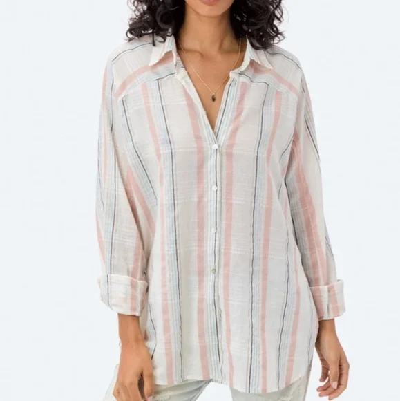 🌲 NWT Lovestitch tie top - Picture 2 of 7